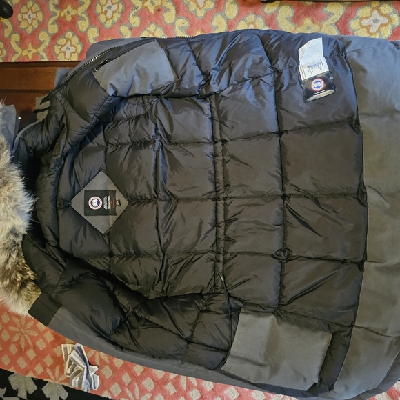 Canada Goose Mens Langford Parka Small Real Fur - Picture 3 of 7